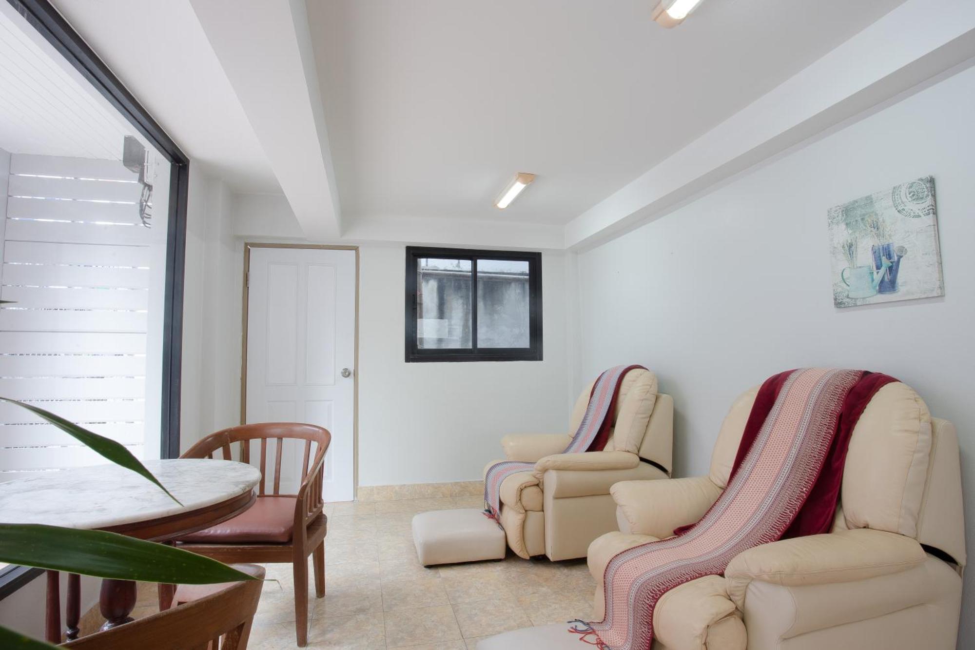 The Corner Apartman Patong Kültér fotó